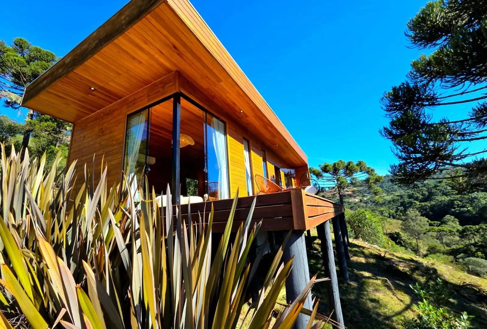 Cabanas Alto Padrao Com Jacuzzi, Lareira E Cachoeira Exclusiva Urupema 0*,